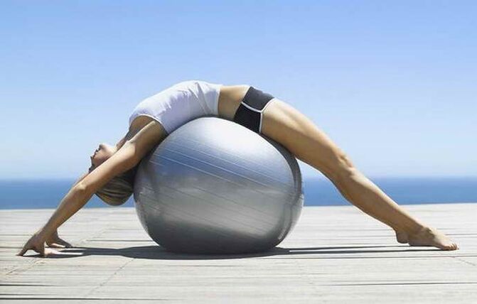 Fitball training with thoracic osteochondrosis
